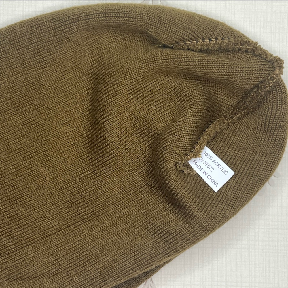 Basic Olive Beanie / Toque Small - Picture 3 of 3